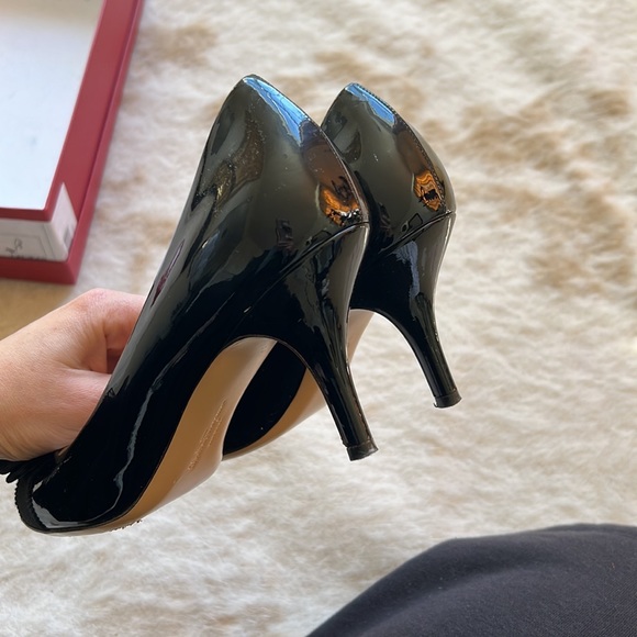 Ferragamo patent bow heels - Picture 7 of 9